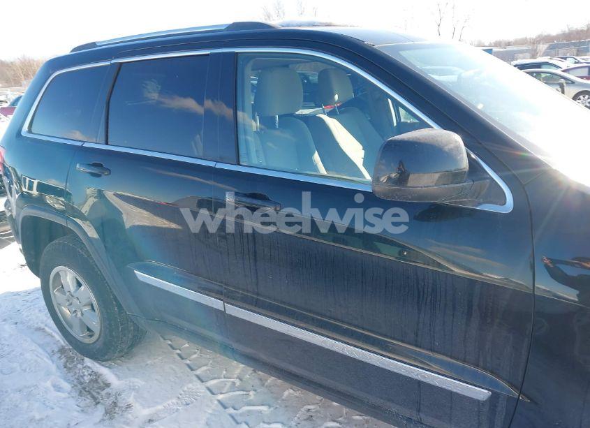 Photo 14 of 2013 Jeep Grand CHEROKEE LAREDO (VIN 1C4RJFAG1DC552985)