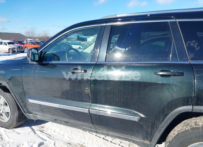 Photo 15 of 2013 Jeep Grand CHEROKEE LAREDO (VIN 1C4RJFAG1DC552985)