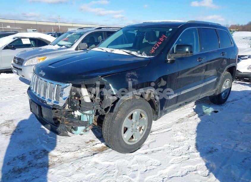 Photo 2 of 2013 Jeep Grand CHEROKEE LAREDO (VIN 1C4RJFAG1DC552985)