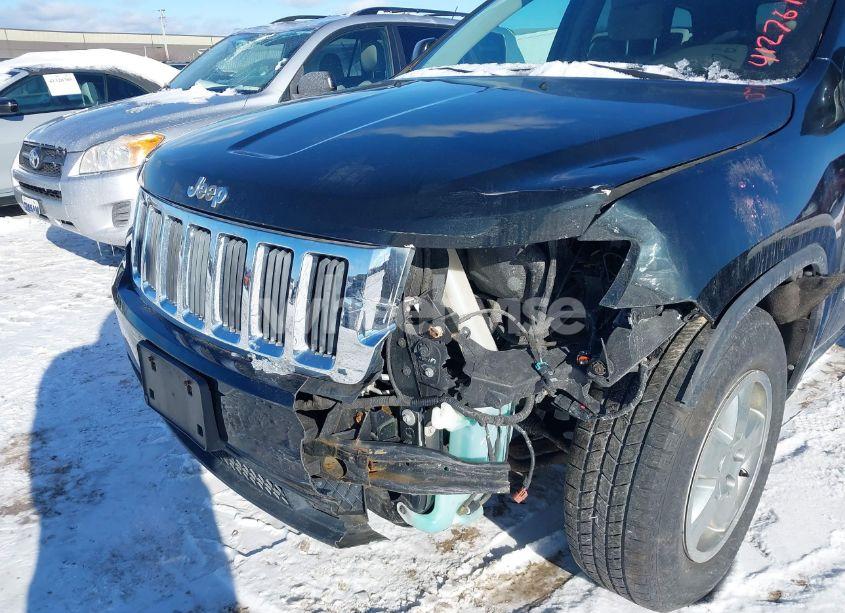 Photo 6 of 2013 Jeep Grand CHEROKEE LAREDO (VIN 1C4RJFAG1DC552985)