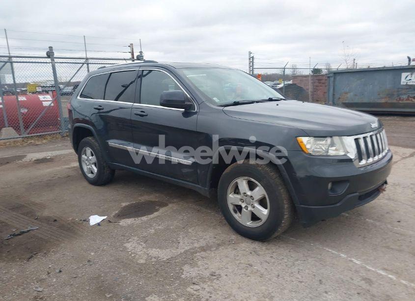 2013 Jeep Grand CHEROKEE LAREDO (VIN 1C4RJFAG1DC557992) main photo