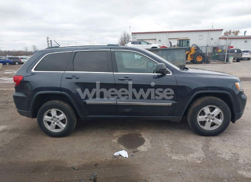 Photo 13 of 2013 Jeep Grand CHEROKEE LAREDO (VIN 1C4RJFAG1DC557992)