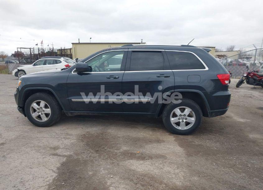 Photo 14 of 2013 Jeep Grand CHEROKEE LAREDO (VIN 1C4RJFAG1DC557992)