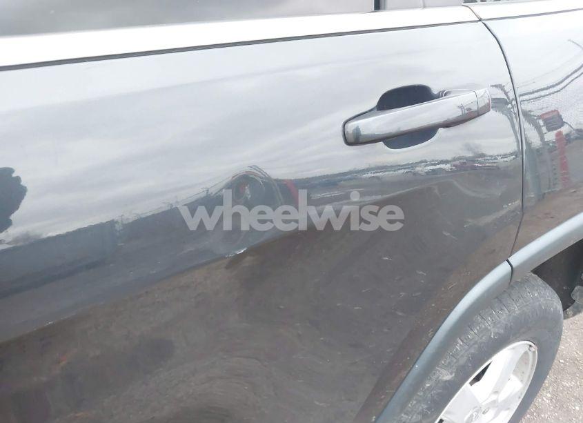 Photo 17 of 2013 Jeep Grand CHEROKEE LAREDO (VIN 1C4RJFAG1DC557992)