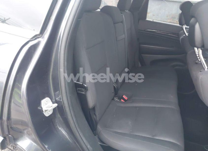 Photo 8 of 2013 Jeep Grand CHEROKEE LAREDO (VIN 1C4RJFAG1DC557992)