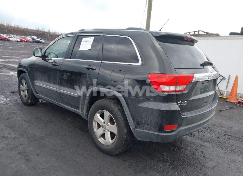 Photo 3 of 2013 Jeep Grand CHEROKEE LAREDO (VIN 1C4RJFAG1DC654920)