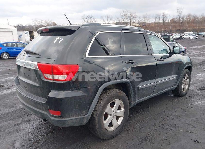 Photo 4 of 2013 Jeep Grand CHEROKEE LAREDO (VIN 1C4RJFAG1DC654920)