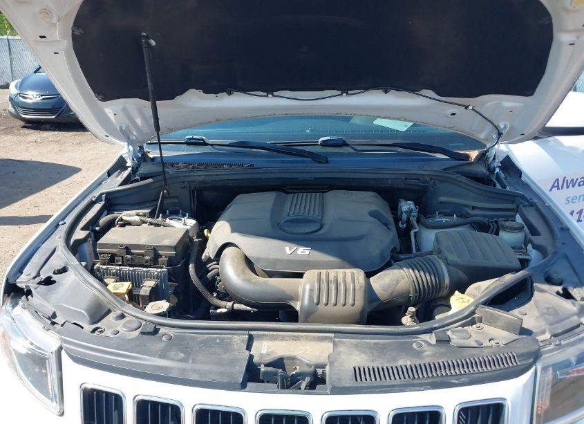 Photo 10 of 2014 Jeep Grand CHEROKEE LAREDO (VIN 1C4RJFAG1EC262702)