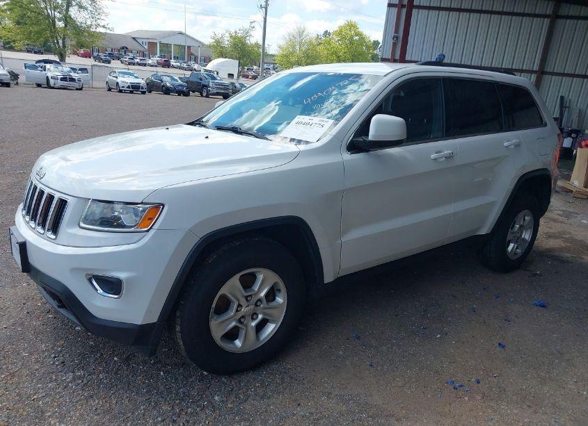 Photo 2 of 2014 Jeep Grand CHEROKEE LAREDO (VIN 1C4RJFAG1EC262702)