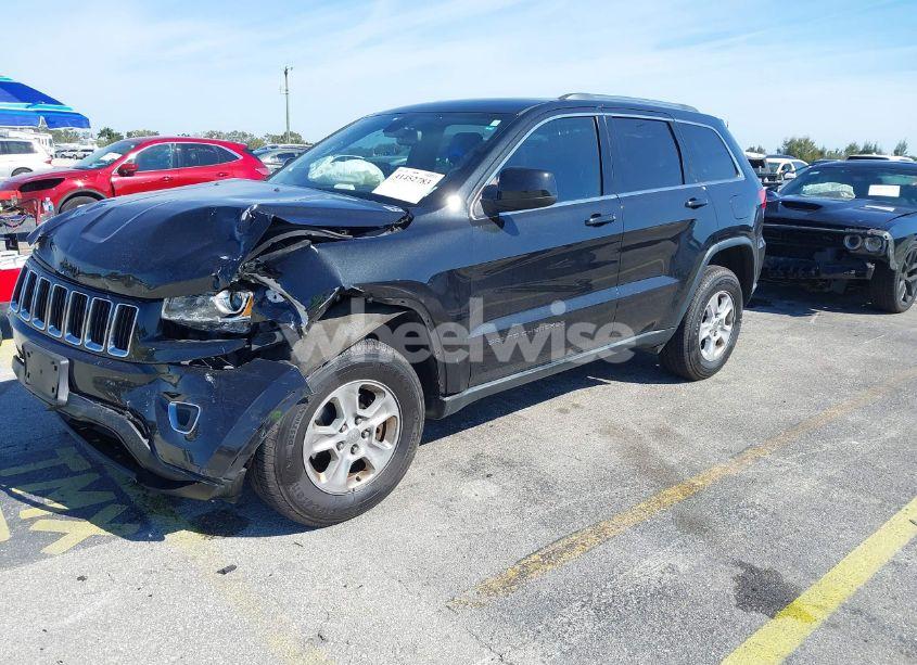 Photo 2 of 2015 Jeep Grand CHEROKEE LAREDO (VIN 1C4RJFAG1FC182835)