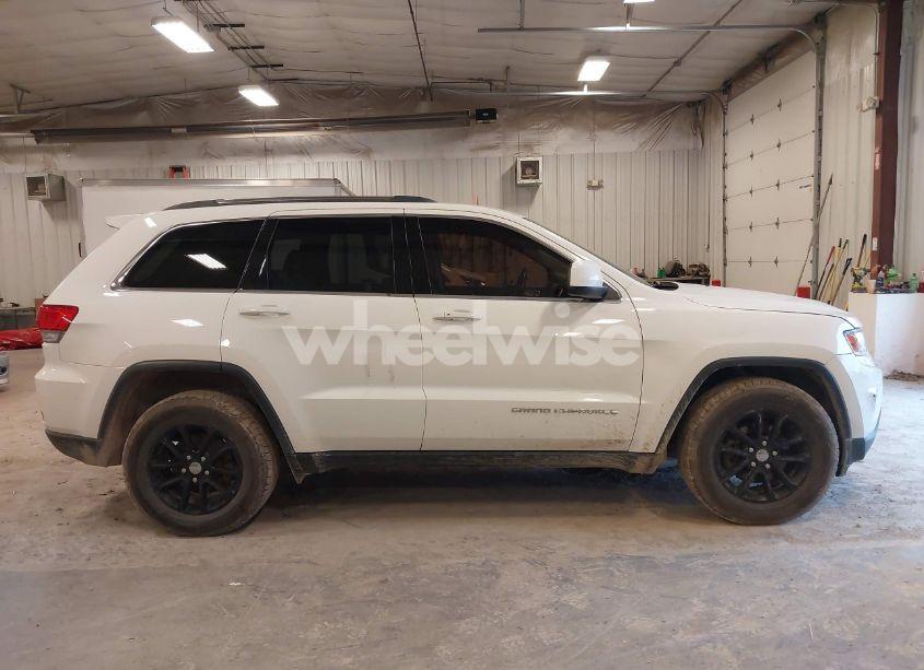 Photo 13 of 2015 Jeep Grand CHEROKEE LAREDO (VIN 1C4RJFAG1FC213355)
