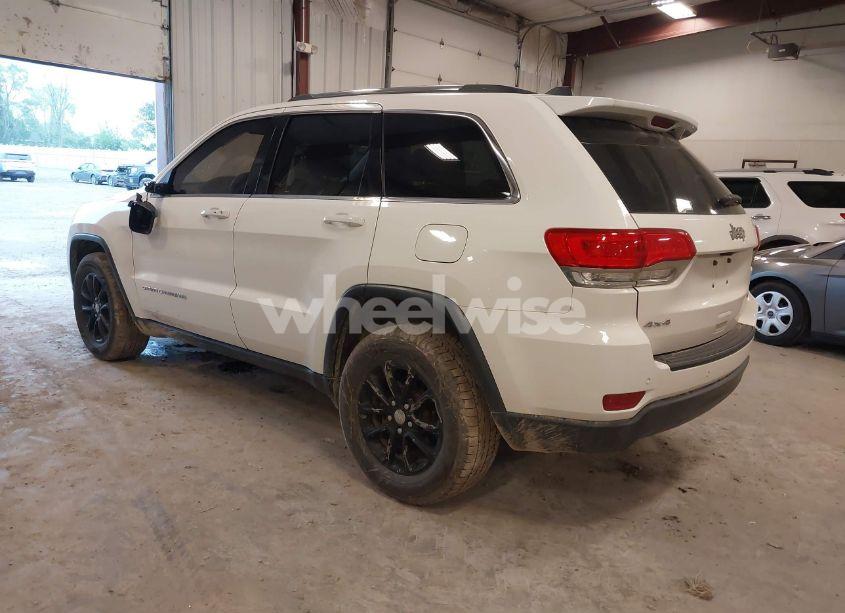 Photo 3 of 2015 Jeep Grand CHEROKEE LAREDO (VIN 1C4RJFAG1FC213355)