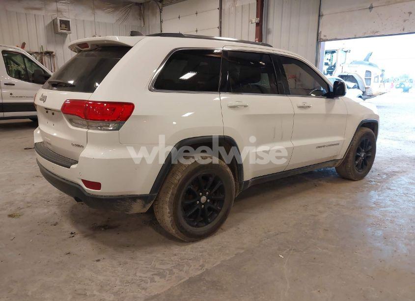 Photo 4 of 2015 Jeep Grand CHEROKEE LAREDO (VIN 1C4RJFAG1FC213355)