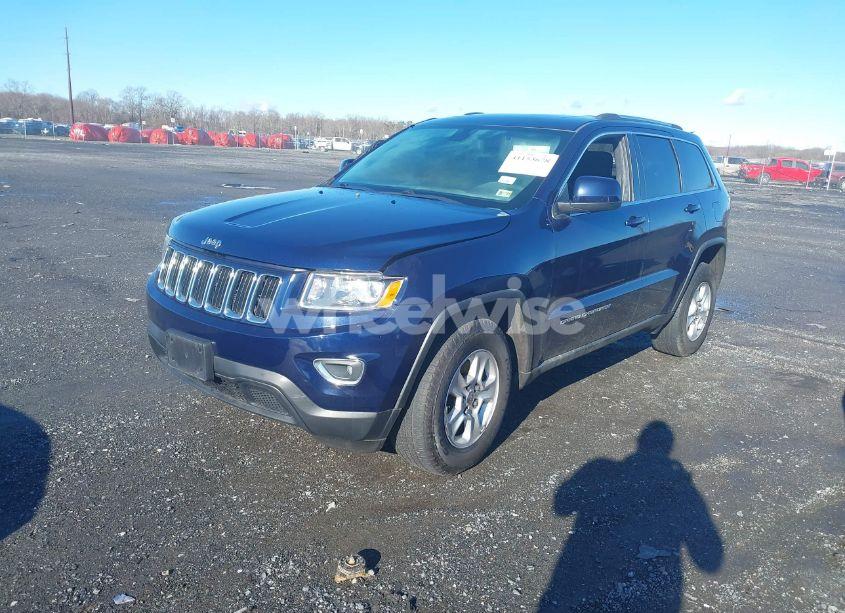 Photo 2 of 2015 Jeep Grand CHEROKEE LAREDO (VIN 1C4RJFAG1FC704377)