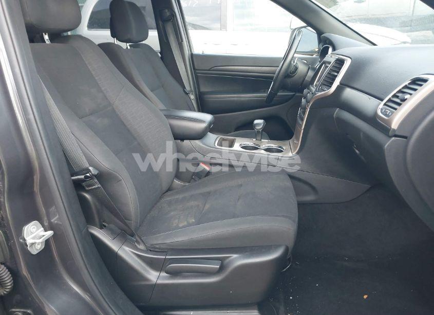 Photo 5 of 2015 Jeep Grand CHEROKEE LAREDO (VIN 1C4RJFAG1FC844574)