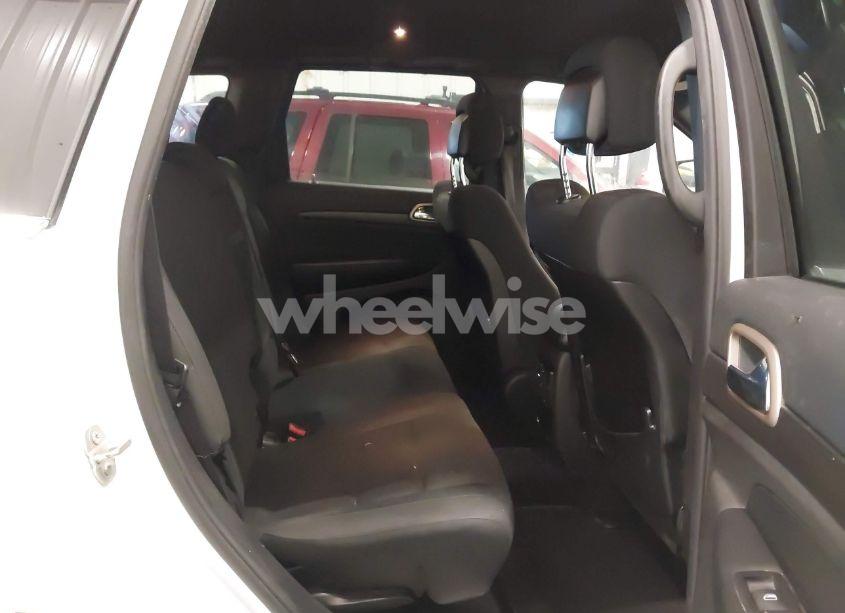 Photo 8 of 2016 Jeep Grand CHEROKEE LAREDO (VIN 1C4RJFAG1GC414111)