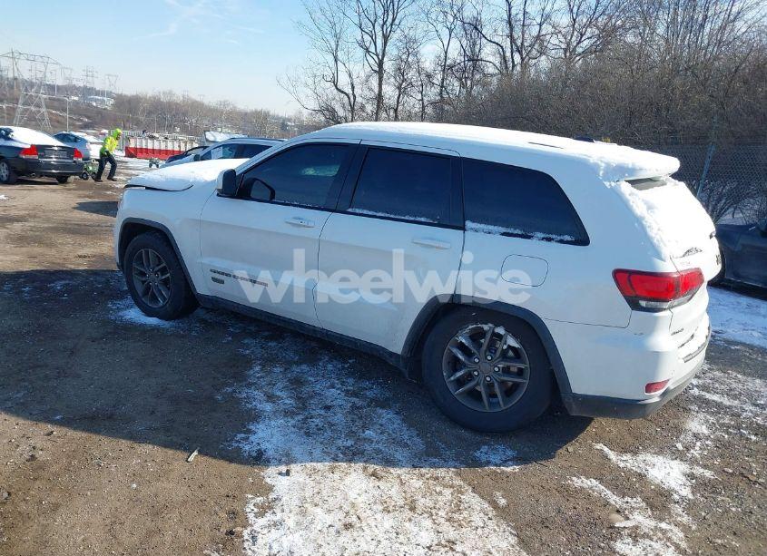 Photo 3 of 2016 Jeep Grand CHEROKEE 75TH ANNIVERSARY (VIN 1C4RJFAG1GC417610)