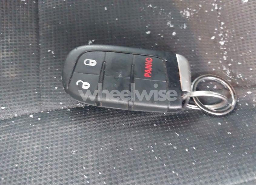 Photo 11 of 2016 Jeep Grand CHEROKEE LAREDO (VIN 1C4RJFAG1GC456634)