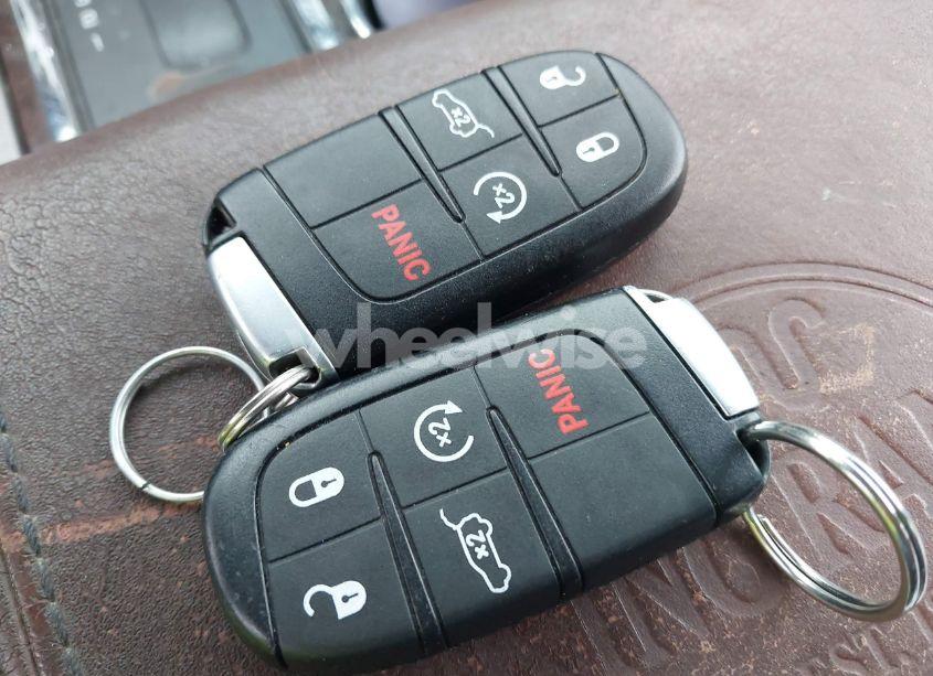 Photo 11 of 2017 Jeep Grand CHEROKEE ALTITUDE 4X4 (VIN 1C4RJFAG1HC758507)