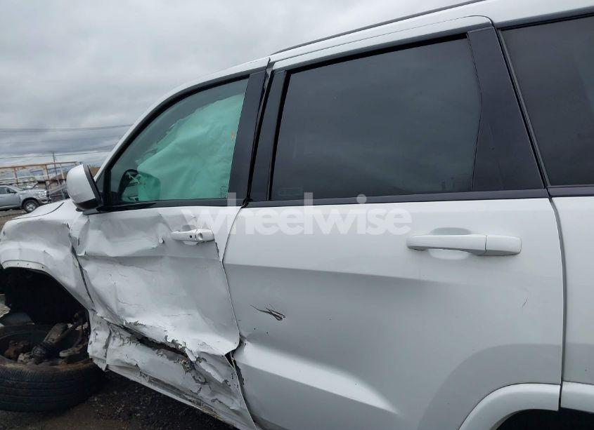 Photo 14 of 2017 Jeep Grand CHEROKEE ALTITUDE 4X4 (VIN 1C4RJFAG1HC758507)