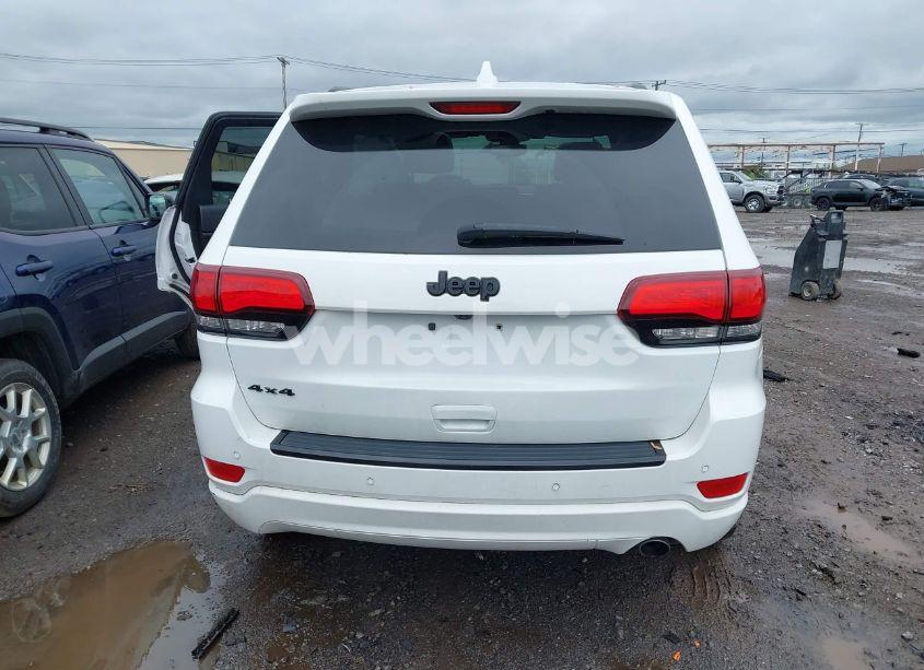 Photo 16 of 2017 Jeep Grand CHEROKEE ALTITUDE 4X4 (VIN 1C4RJFAG1HC758507)