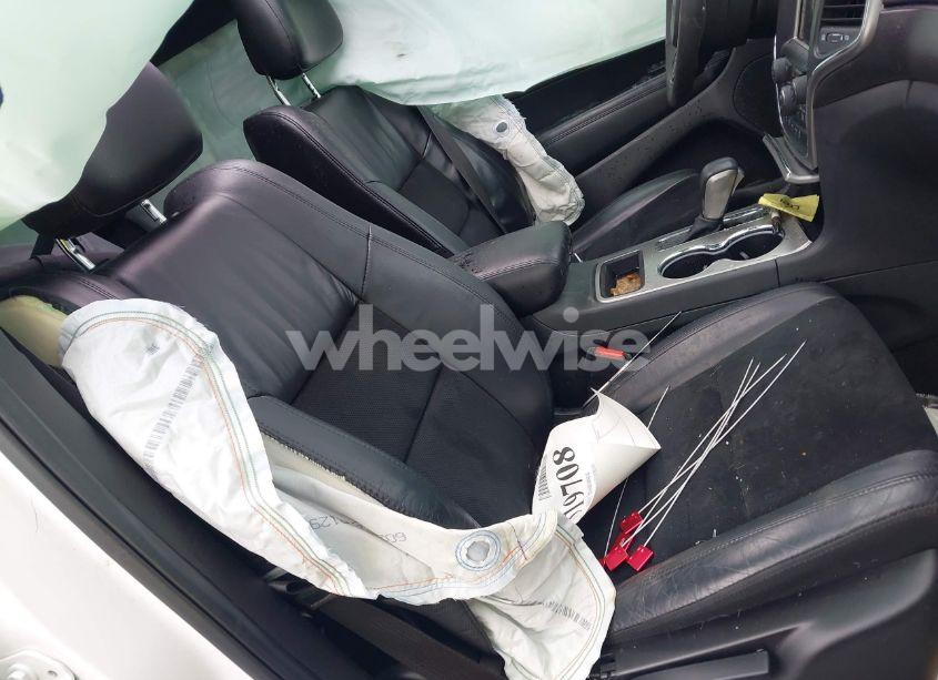 Photo 5 of 2017 Jeep Grand CHEROKEE ALTITUDE 4X4 (VIN 1C4RJFAG1HC758507)