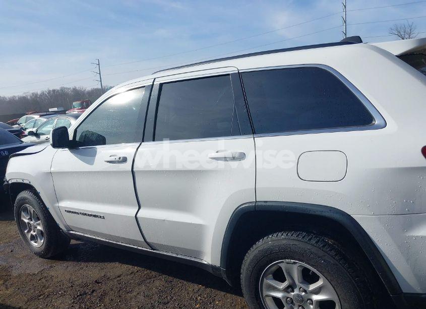 Photo 15 of 2017 Jeep Grand CHEROKEE LAREDO 4X4 (VIN 1C4RJFAG1HC818382)
