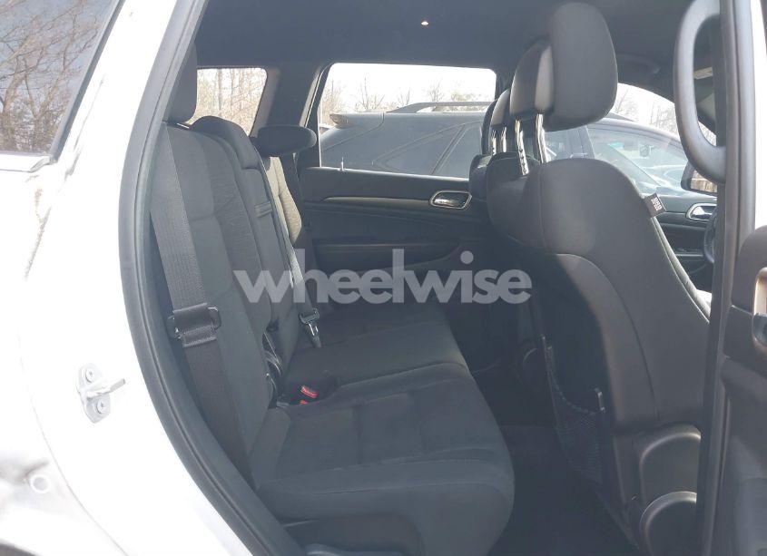 Photo 8 of 2017 Jeep Grand CHEROKEE LAREDO 4X4 (VIN 1C4RJFAG1HC818382)