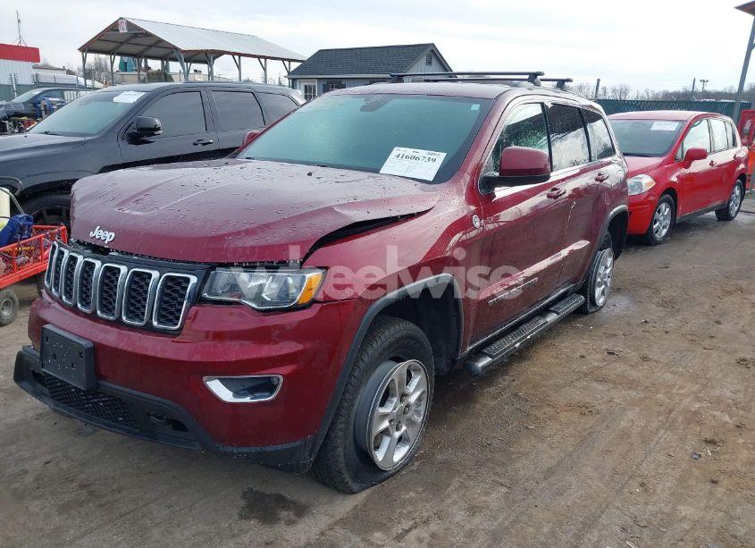 Photo 2 of 2017 Jeep Grand CHEROKEE LAREDO 4X4 (VIN 1C4RJFAG1HC844965)