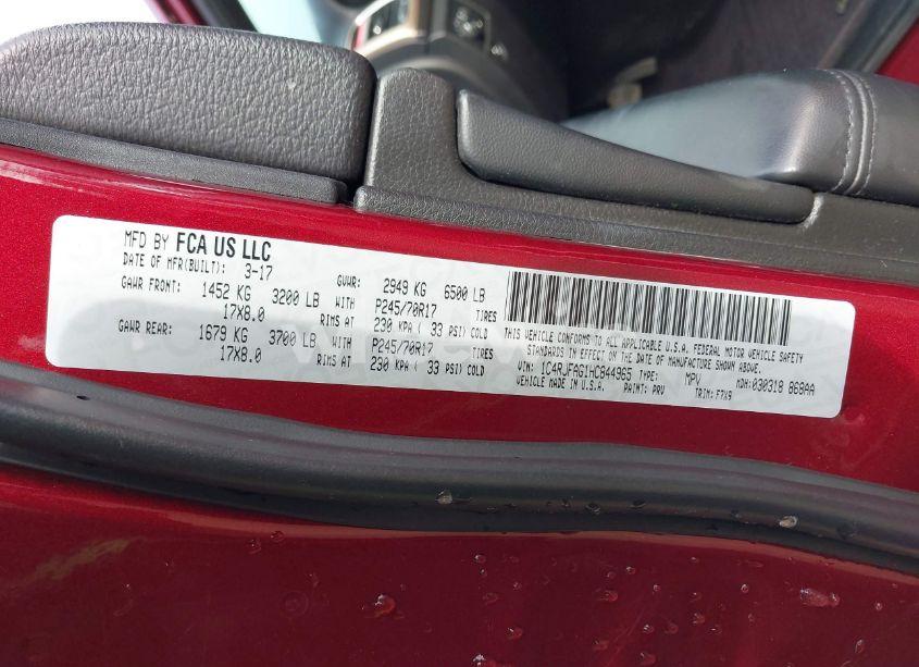 Photo 9 of 2017 Jeep Grand CHEROKEE LAREDO 4X4 (VIN 1C4RJFAG1HC844965)