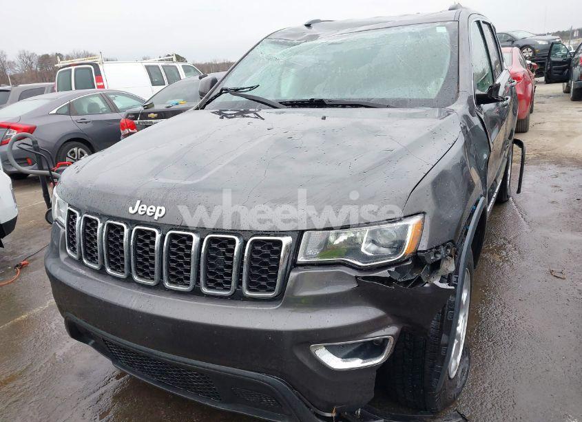 Photo 6 of 2017 Jeep Grand CHEROKEE LAREDO 4X4 (VIN 1C4RJFAG1HC858199)