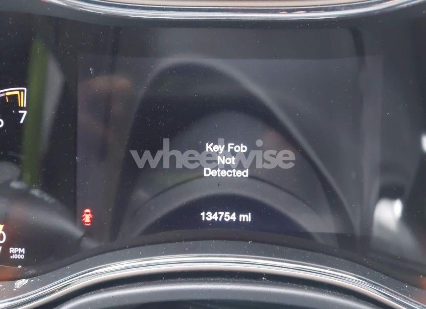 Photo 7 of 2017 Jeep Grand CHEROKEE LAREDO 4X4 (VIN 1C4RJFAG1HC858199)