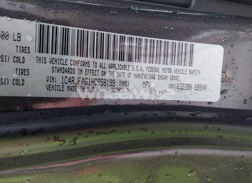 Photo 9 of 2017 Jeep Grand CHEROKEE LAREDO 4X4 (VIN 1C4RJFAG1HC858199)