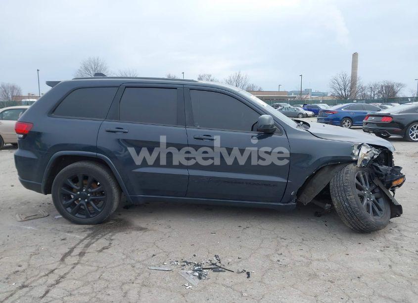 Photo 12 of 2017 Jeep Grand CHEROKEE ALTITUDE 4X4 (VIN 1C4RJFAG1HC894362)