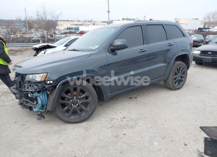 Photo 2 of 2017 Jeep Grand CHEROKEE ALTITUDE 4X4 (VIN 1C4RJFAG1HC894362)