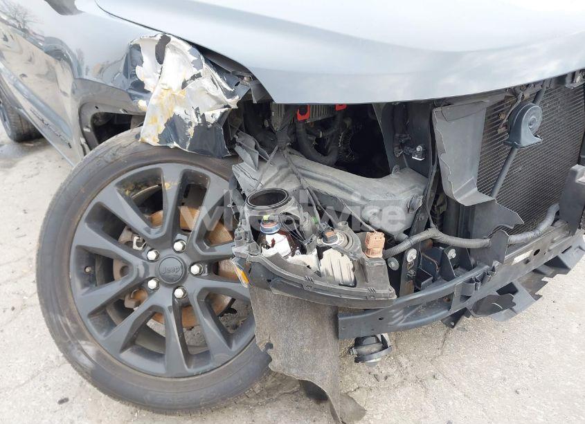 Photo 6 of 2017 Jeep Grand CHEROKEE ALTITUDE 4X4 (VIN 1C4RJFAG1HC894362)