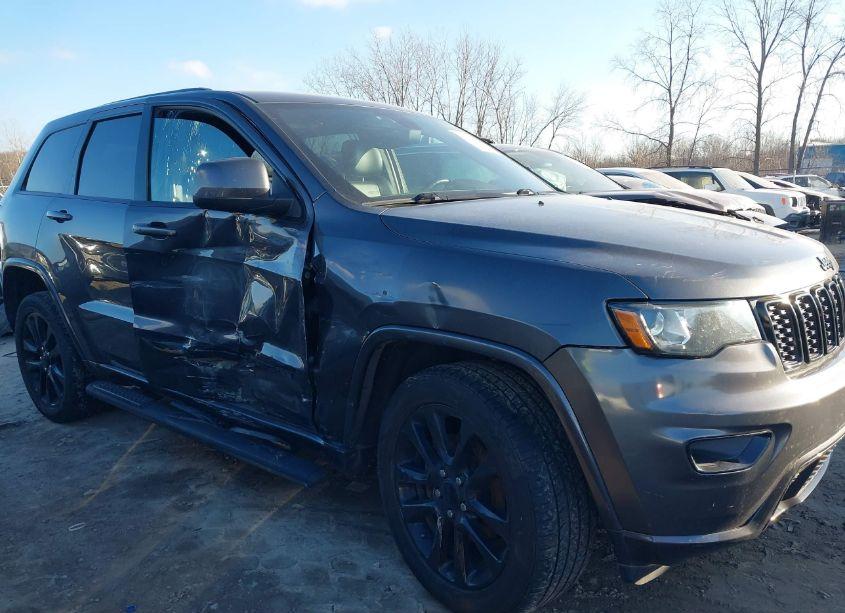 Photo 13 of 2017 Jeep Grand CHEROKEE ALTITUDE 4X4 (VIN 1C4RJFAG1HC910012)