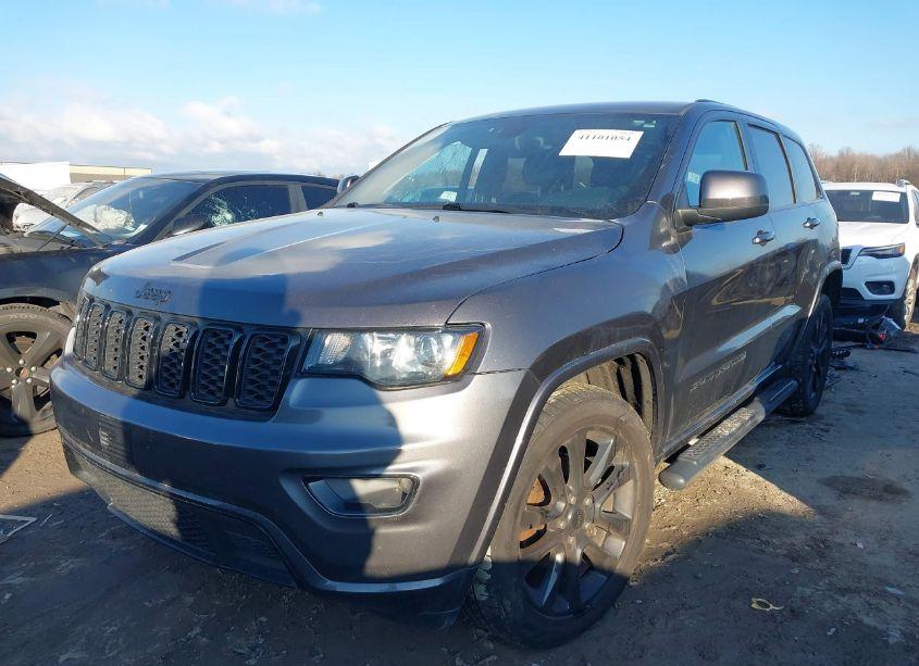 Photo 2 of 2017 Jeep Grand CHEROKEE ALTITUDE 4X4 (VIN 1C4RJFAG1HC910012)
