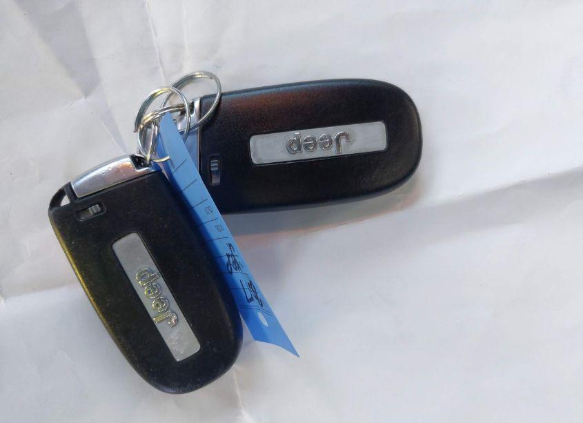 Photo 11 of 2017 Jeep Grand CHEROKEE ALTITUDE 4X4 (VIN 1C4RJFAG1HC951935)