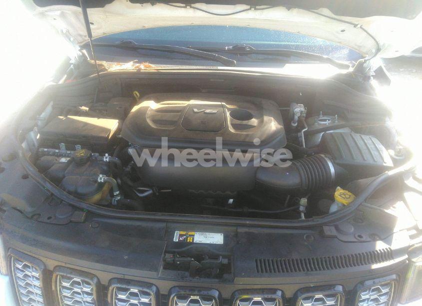 Photo 10 of 2018 Jeep Grand CHEROKEE ALTITUDE 4X4 (VIN 1C4RJFAG1JC119579)