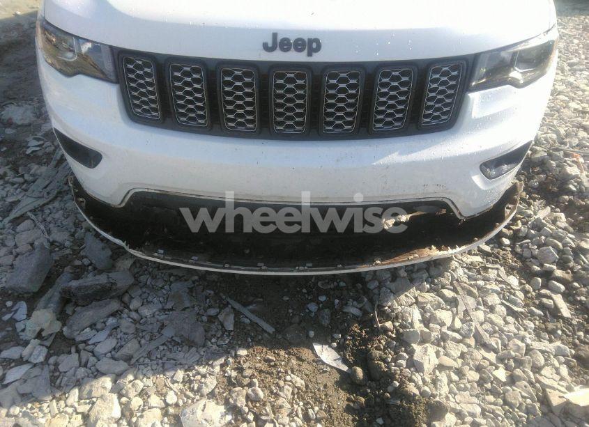 Photo 6 of 2018 Jeep Grand CHEROKEE ALTITUDE 4X4 (VIN 1C4RJFAG1JC119579)