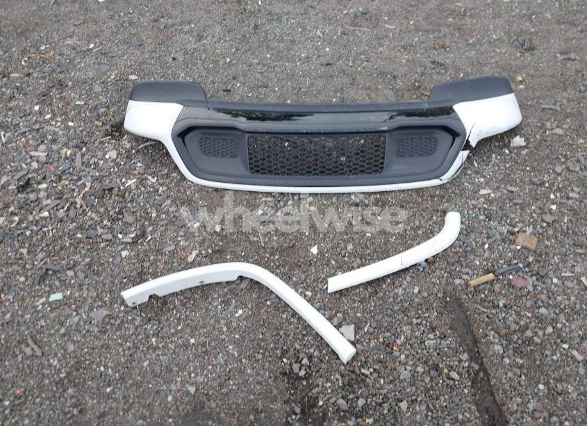 Photo 12 of 2018 Jeep Grand CHEROKEE ALTITUDE 4X4 (VIN 1C4RJFAG1JC295239)