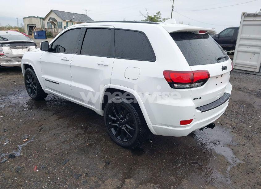 Photo 3 of 2018 Jeep Grand CHEROKEE ALTITUDE 4X4 (VIN 1C4RJFAG1JC295239)