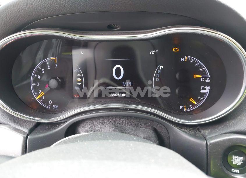 Photo 7 of 2018 Jeep Grand CHEROKEE ALTITUDE 4X4 (VIN 1C4RJFAG1JC357321)