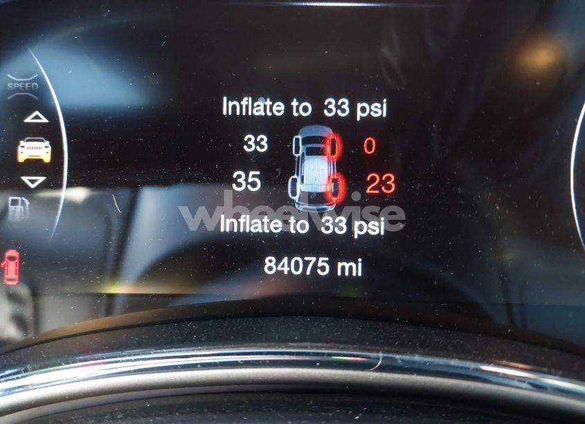 Photo 15 of 2018 Jeep Grand CHEROKEE LAREDO E 4X4 (VIN 1C4RJFAG1JC507475)