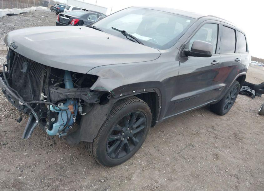 Photo 2 of 2019 Jeep Grand CHEROKEE ALTITUDE 4X4 (VIN 1C4RJFAG1KC546164)