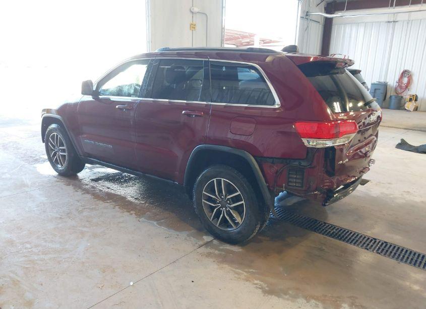 Photo 3 of 2019 Jeep Grand CHEROKEE LAREDO E 4X4 (VIN 1C4RJFAG1KC636334)