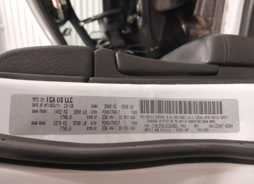 Photo 9 of 2019 Jeep Grand CHEROKEE LAREDO E 4X4 (VIN 1C4RJFAG1KC648581)