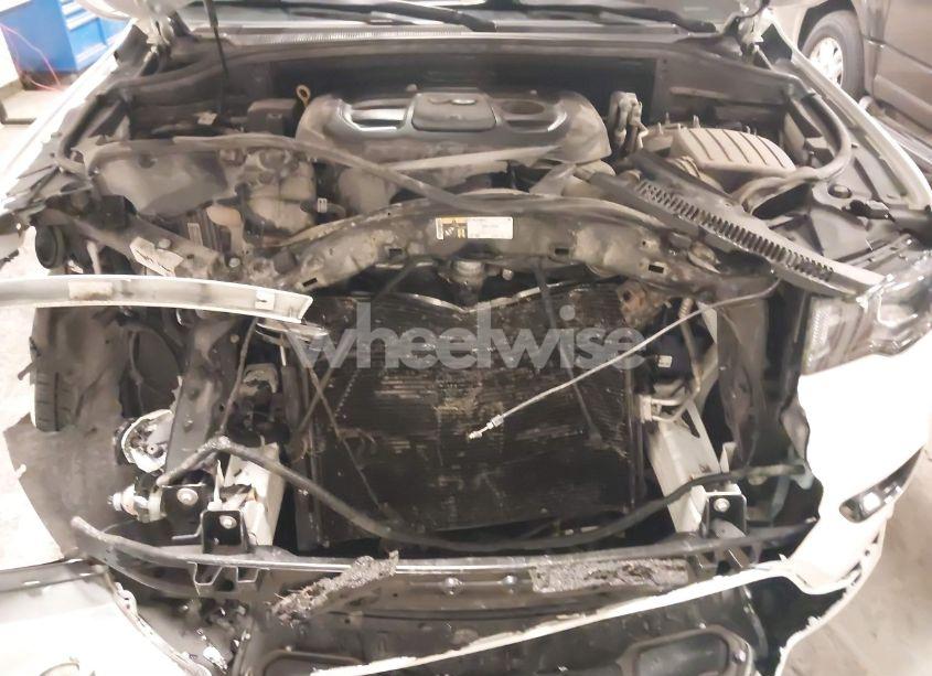 Photo 10 of 2019 Jeep Grand CHEROKEE ALTITUDE 4X4 (VIN 1C4RJFAG1KC694590)