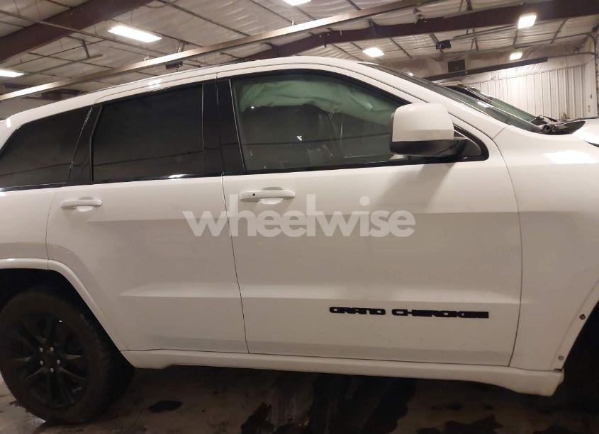Photo 14 of 2019 Jeep Grand CHEROKEE ALTITUDE 4X4 (VIN 1C4RJFAG1KC694590)
